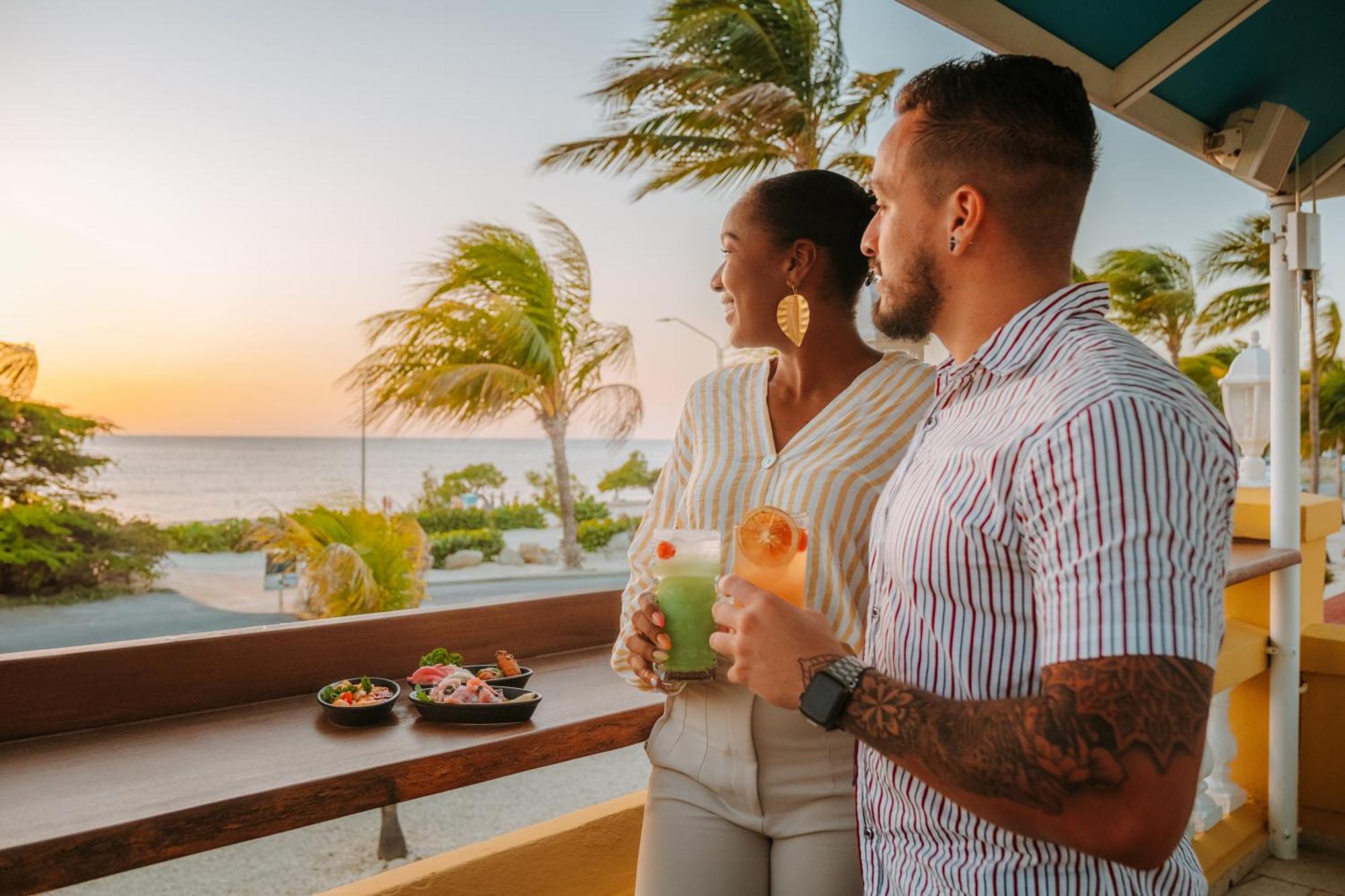 Amsterdam Manor Beach Resort Palm Beach Bagian luar foto