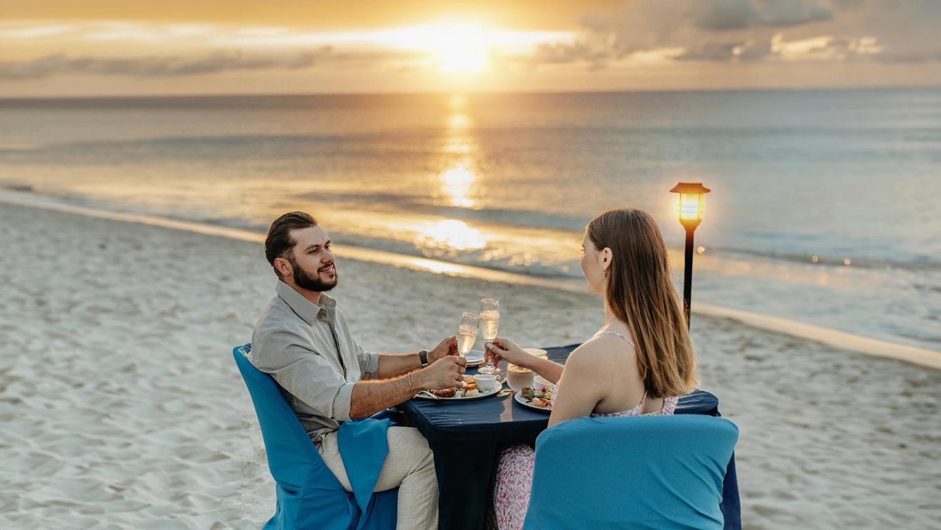 Amsterdam Manor Beach Resort Palm Beach Bagian luar foto